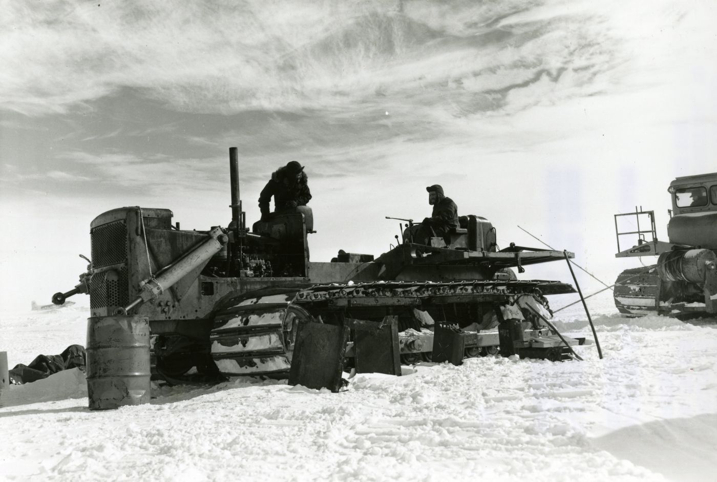 Údržba strojů Caterpillar v extrémním mrazu při operaci Deep Freeze