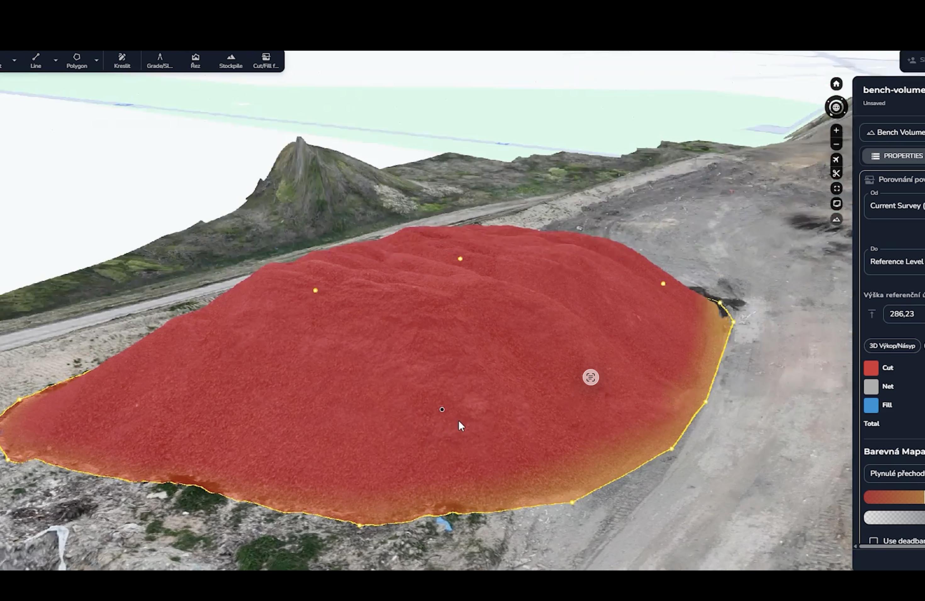 Data z dronu Půjčovny strojů Zeppelin CZ se zpracovávají v počítačovém softwaru Propeller. Na monitoru jsou vidět všechny potřebné informace, mimo jiné například odtěžený objem materiálu.