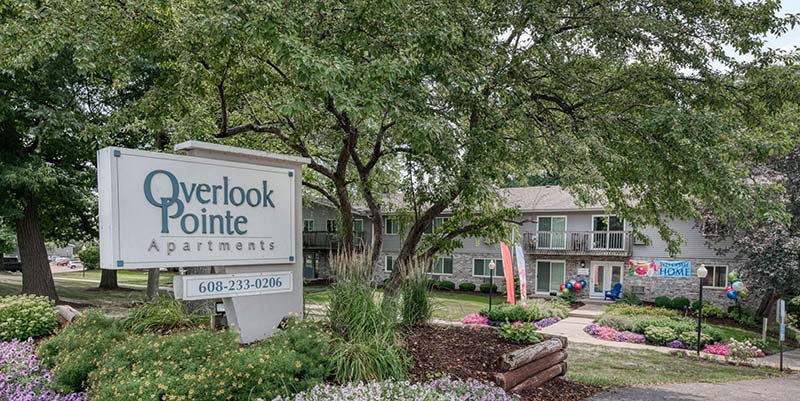 Overlook Pointe
