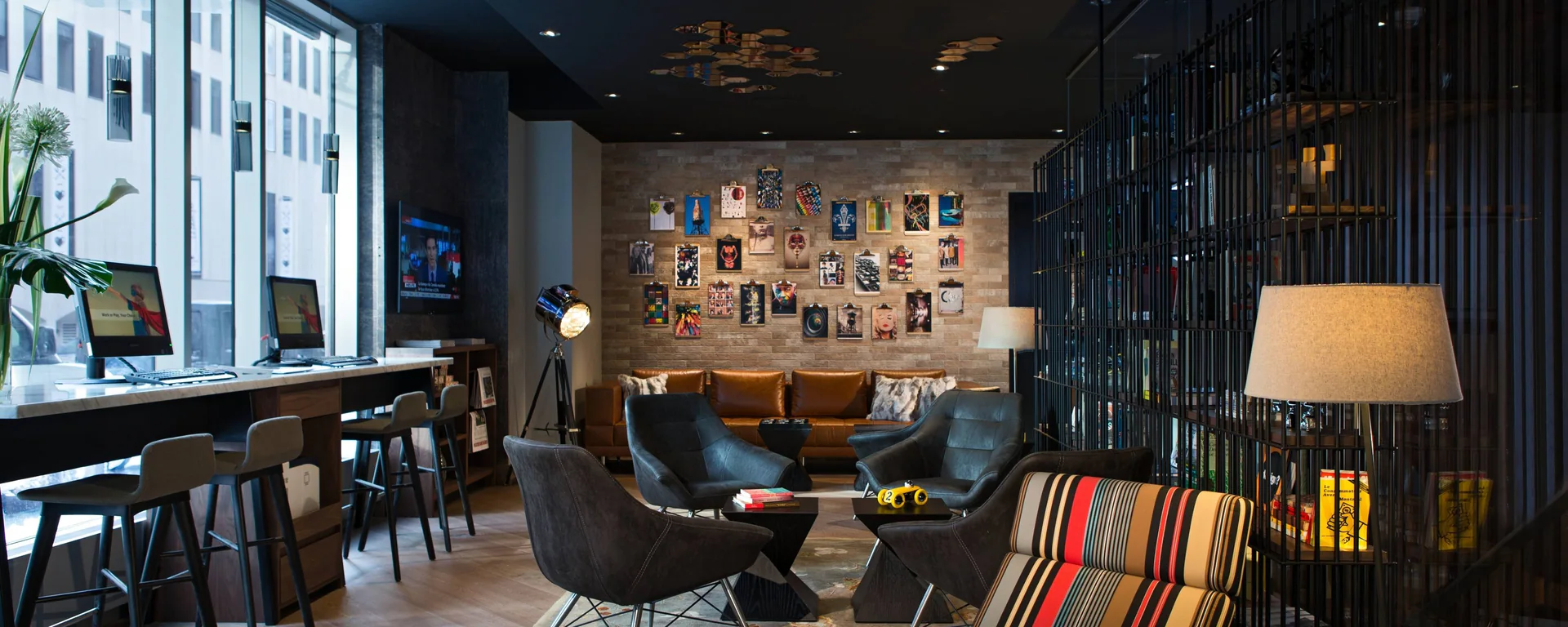 Dining and event space at the Renaissance Montreal Downtown