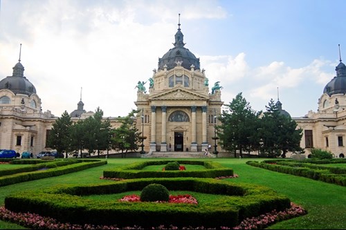 Sz�chenyi Thermal Baths