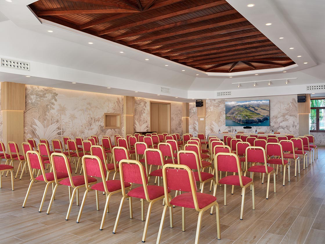 Santiago Lounge Meeting Room