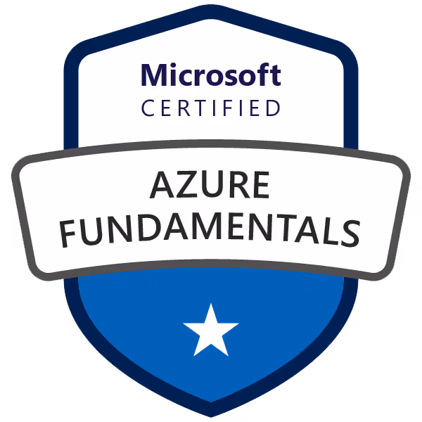 Badge Microsoft certifié Azure Fundamentals avec une étoile blanche sur fond bleu.