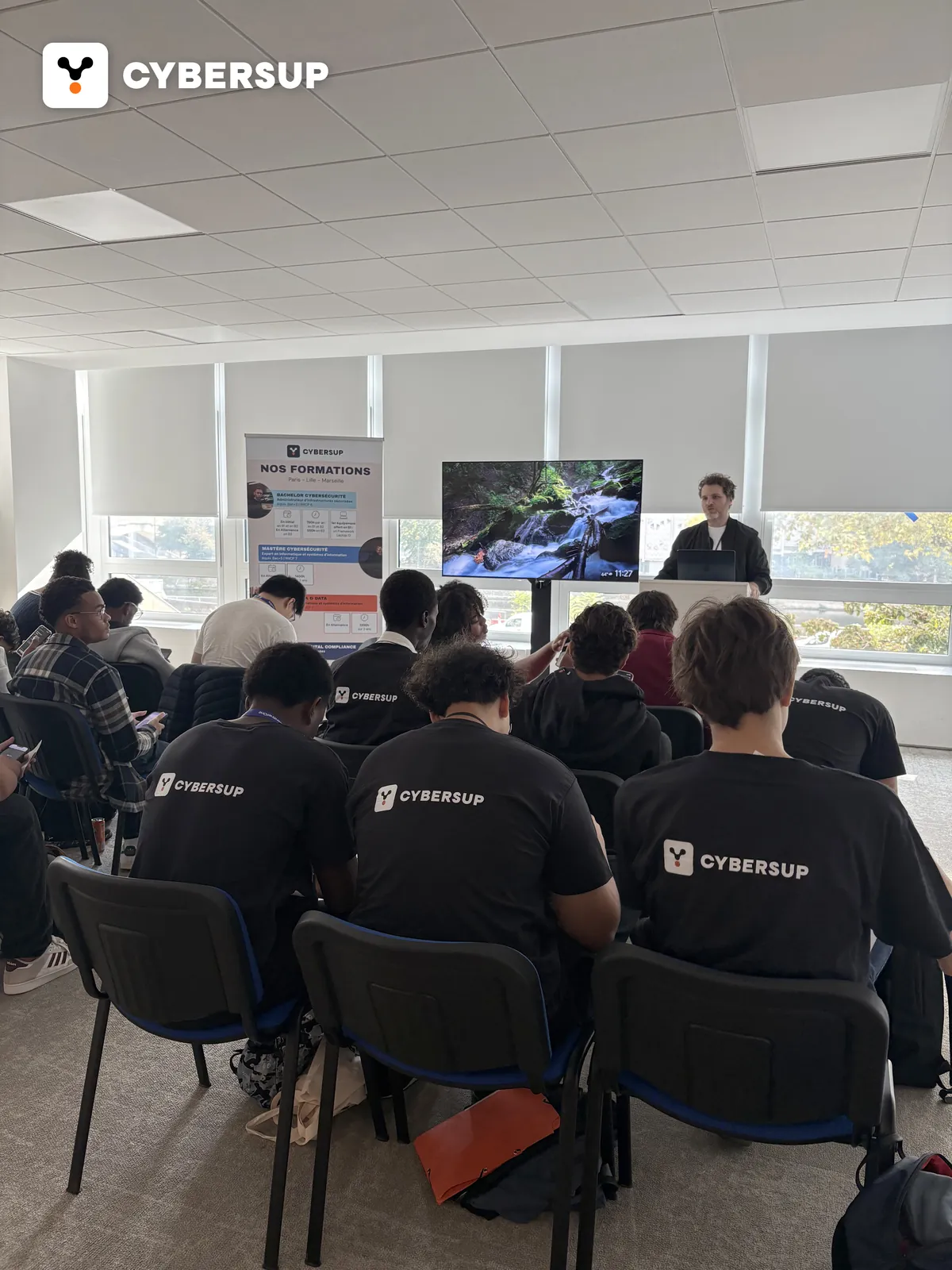 Présentation de l'école Cybersup aux étudiants de Bachelor 1