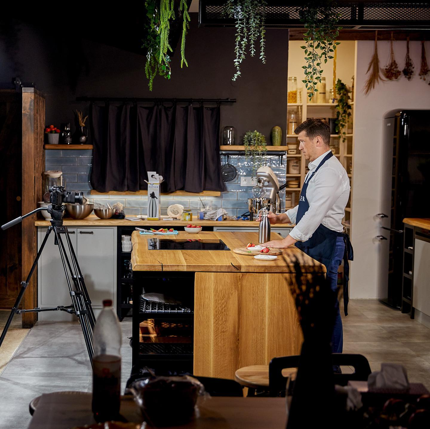 image of fiesta decorations (for a mexican restaurant)