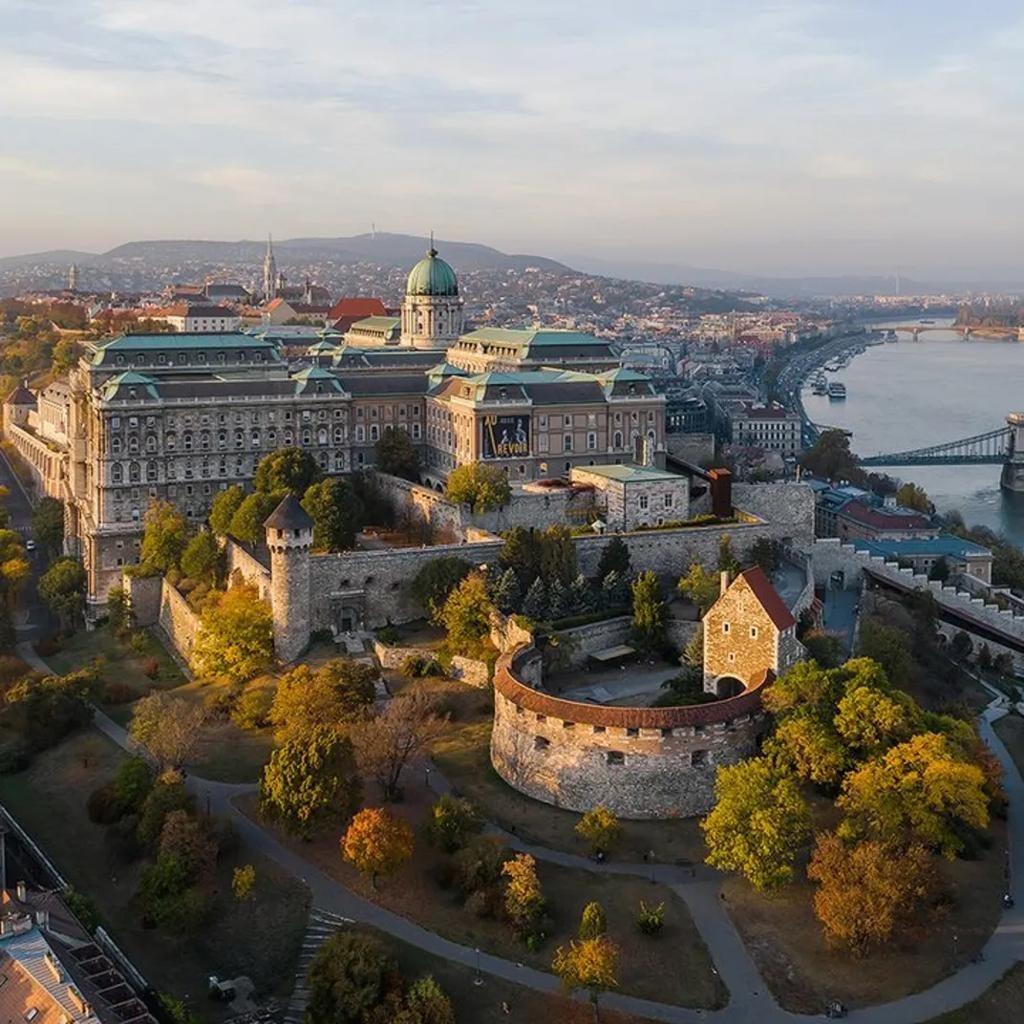Castle District | itinair