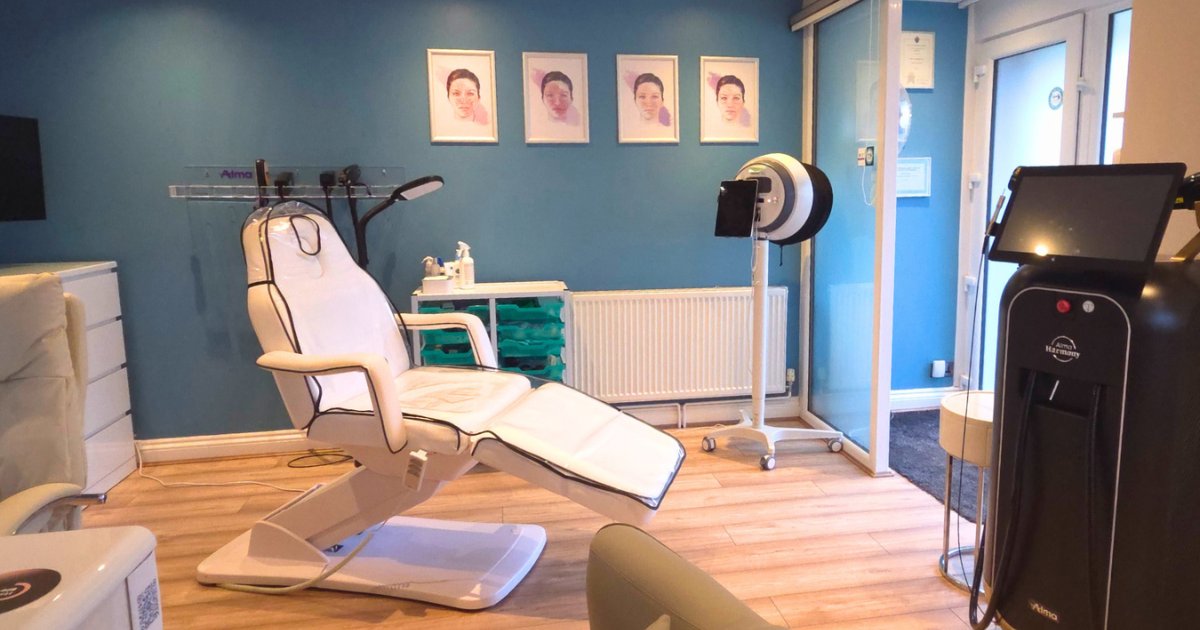 image of relaxation area with soothing art, acupuncturist