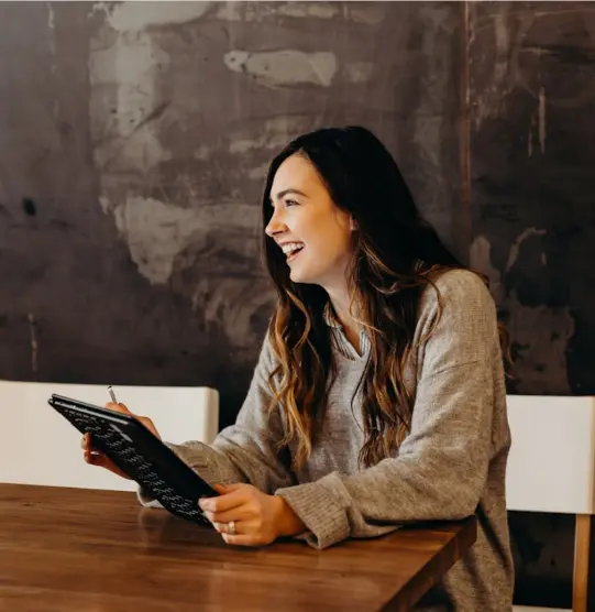 Image Hero Section 7