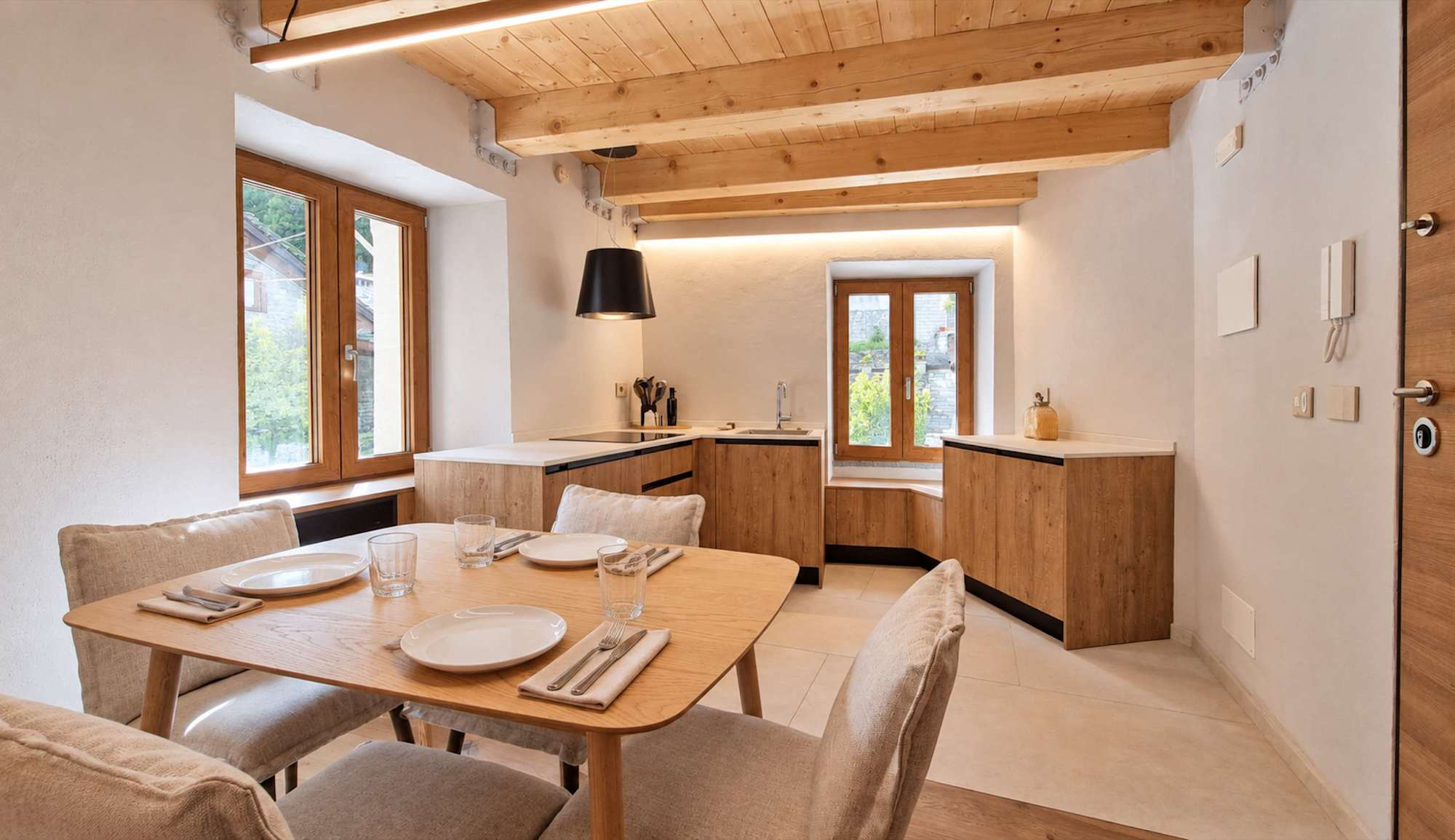 Alpine Cozy Nook, Courmayeur