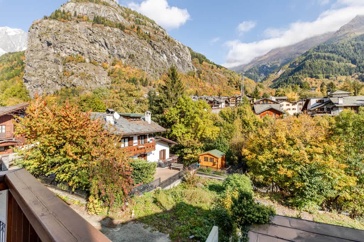 Boutique Alpine One-Bedroom, Courmayeur