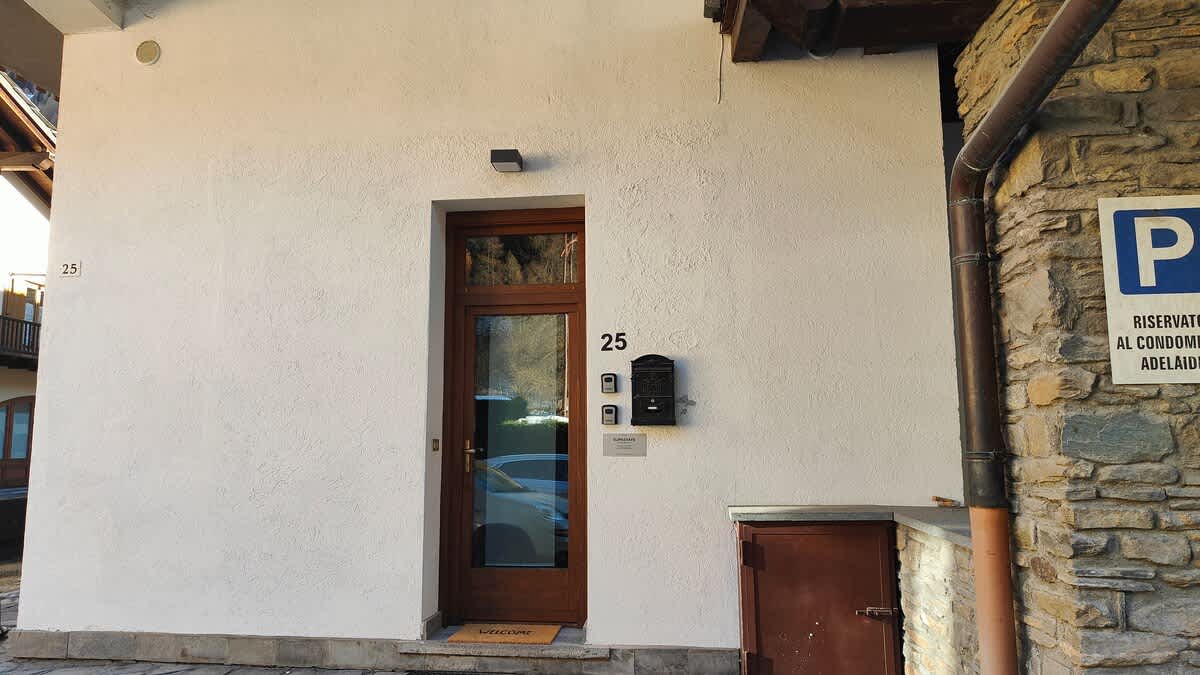 Boutique Alpine Two-Bedroom, Courmayeur