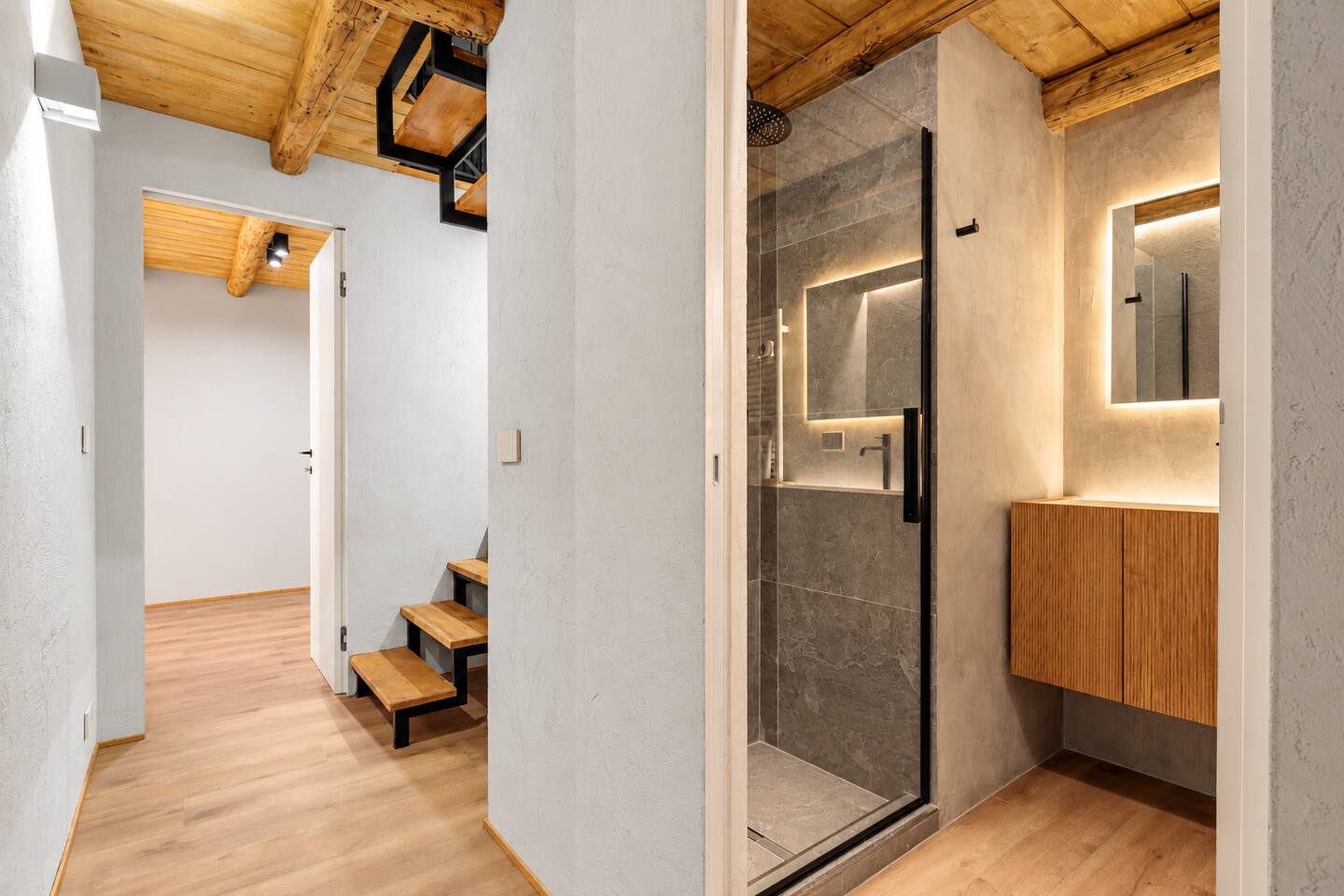 Boutique Alpine Two-Bedroom, Courmayeur