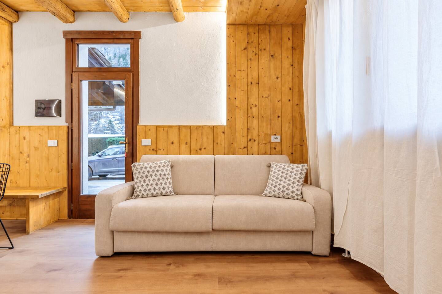 Boutique Alpine Two-Bedroom, Courmayeur