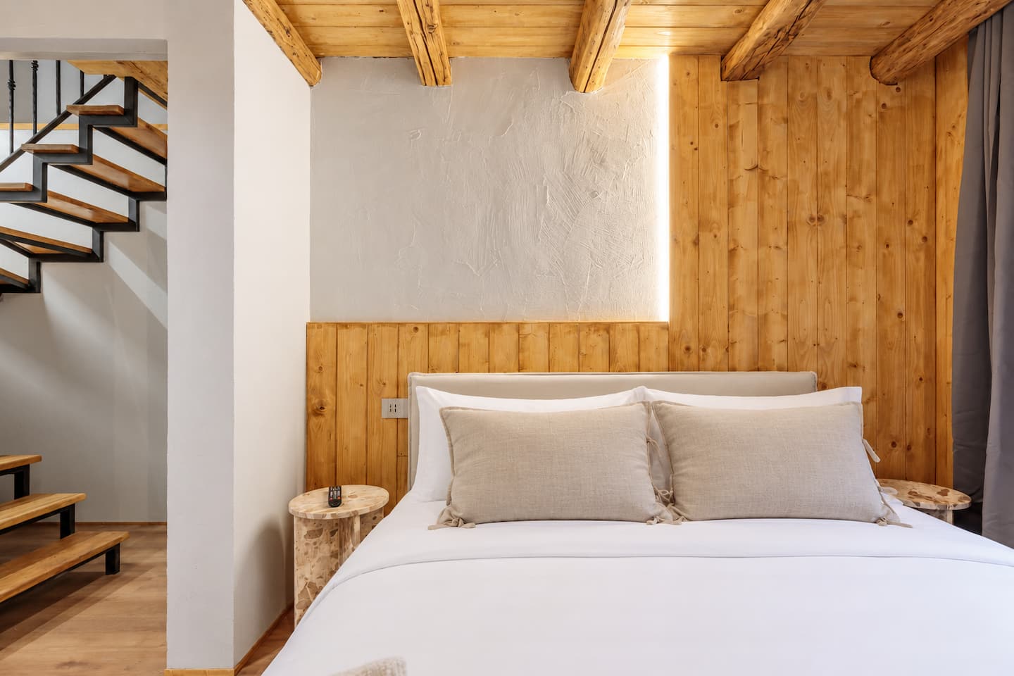 Boutique Alpine Two-Bedroom, Courmayeur