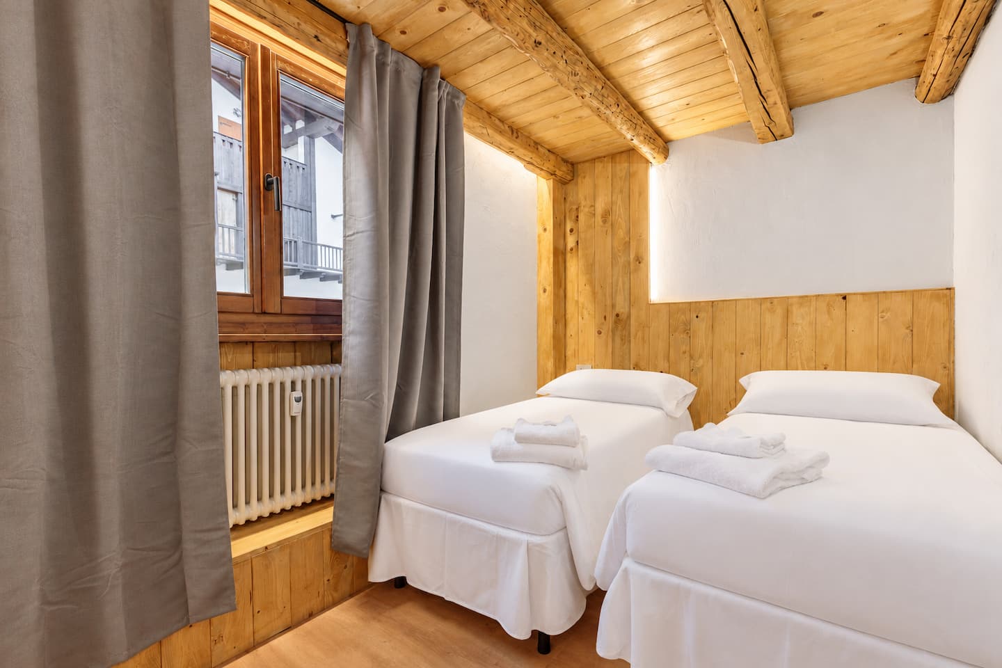Boutique Alpine Two-Bedroom, Courmayeur