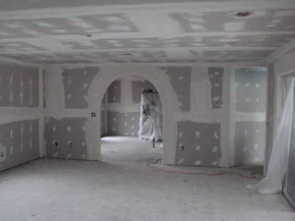 Can Drywall Contractors Fix Water or Mold Damaged Walls?