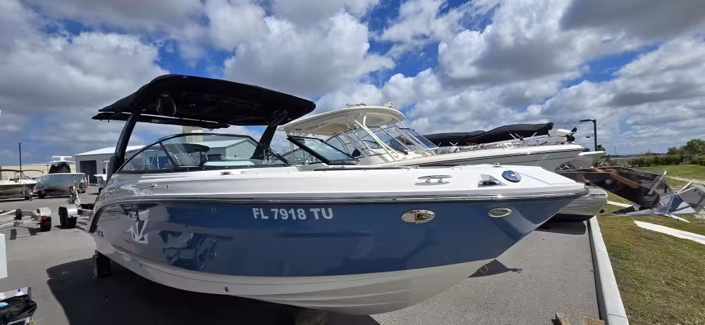 SLX 260 Outboard