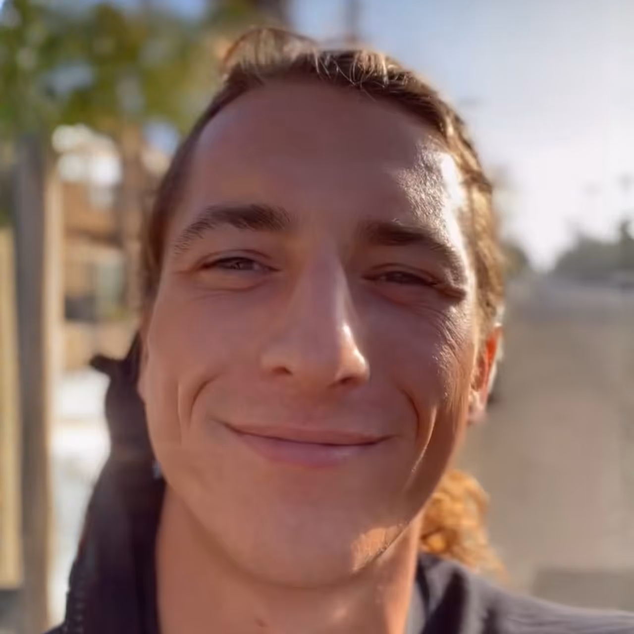 A quote from a review from Andre Rascoll, a financial advisor.