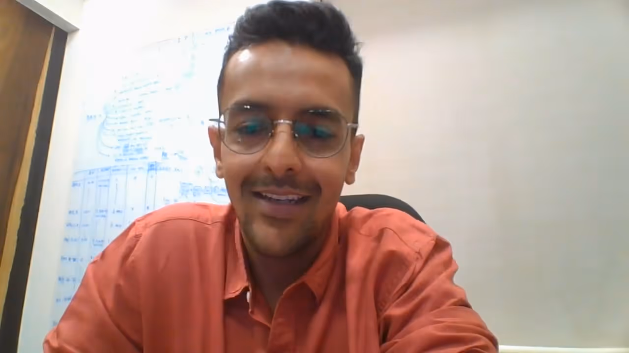 A video of Pranav Saraf, founder of Carbarmide Forte, sharing his experience working with the founders.