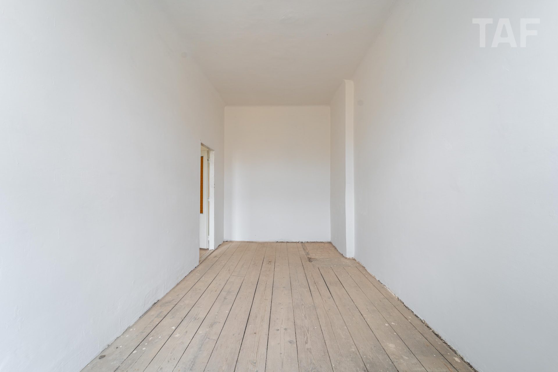 LUC23 - (1261/020)