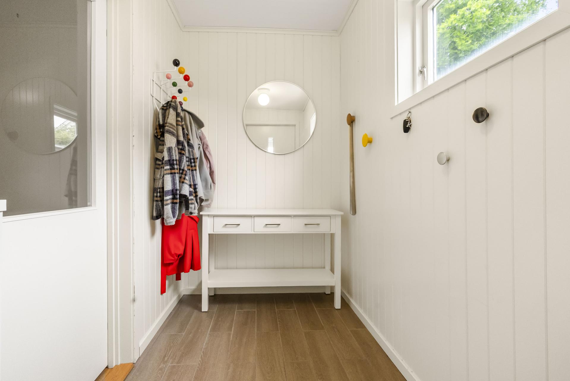 Entre/gang med plass til oppbevaring - 