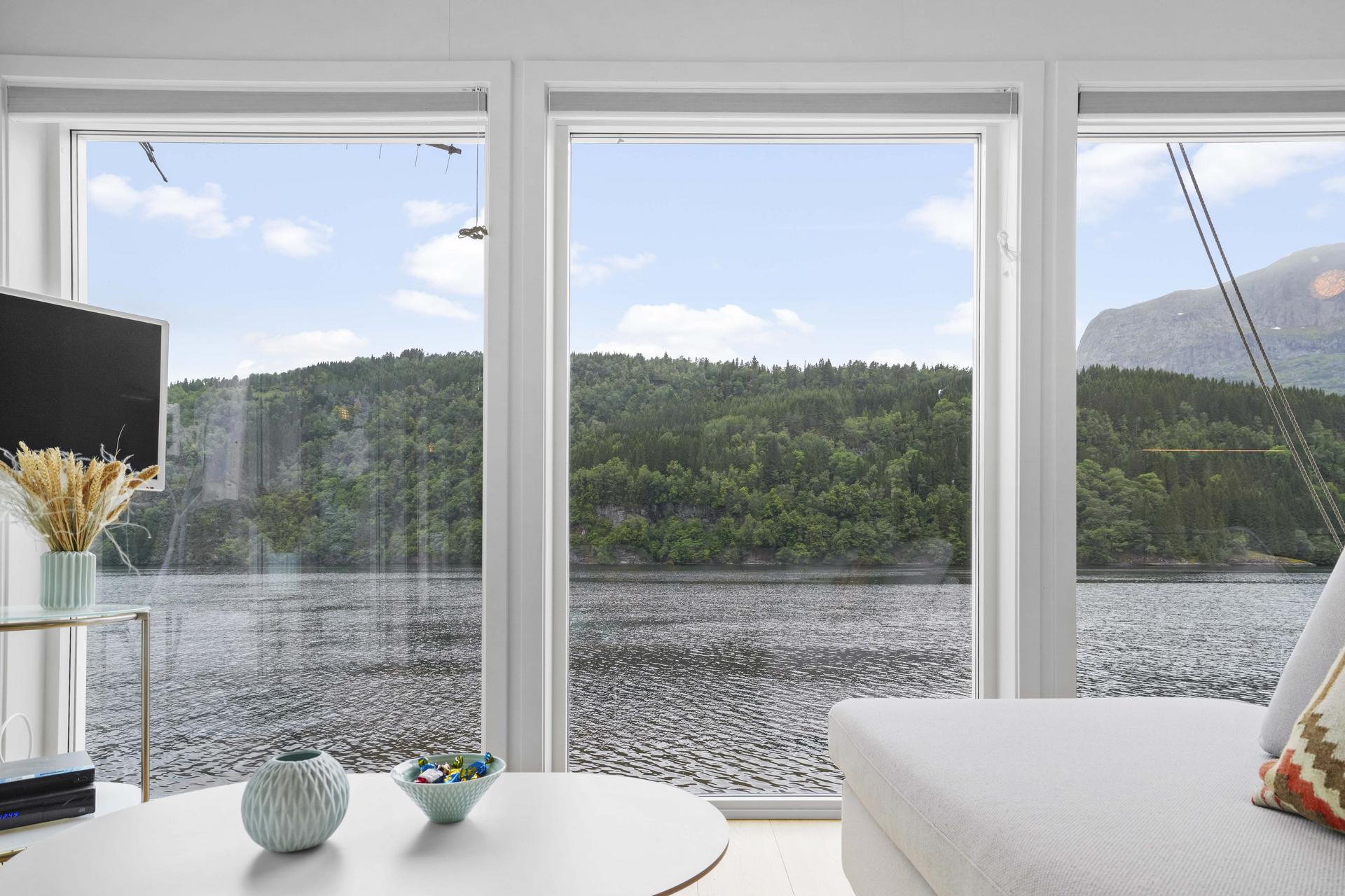 Dalsfjordvegen 557