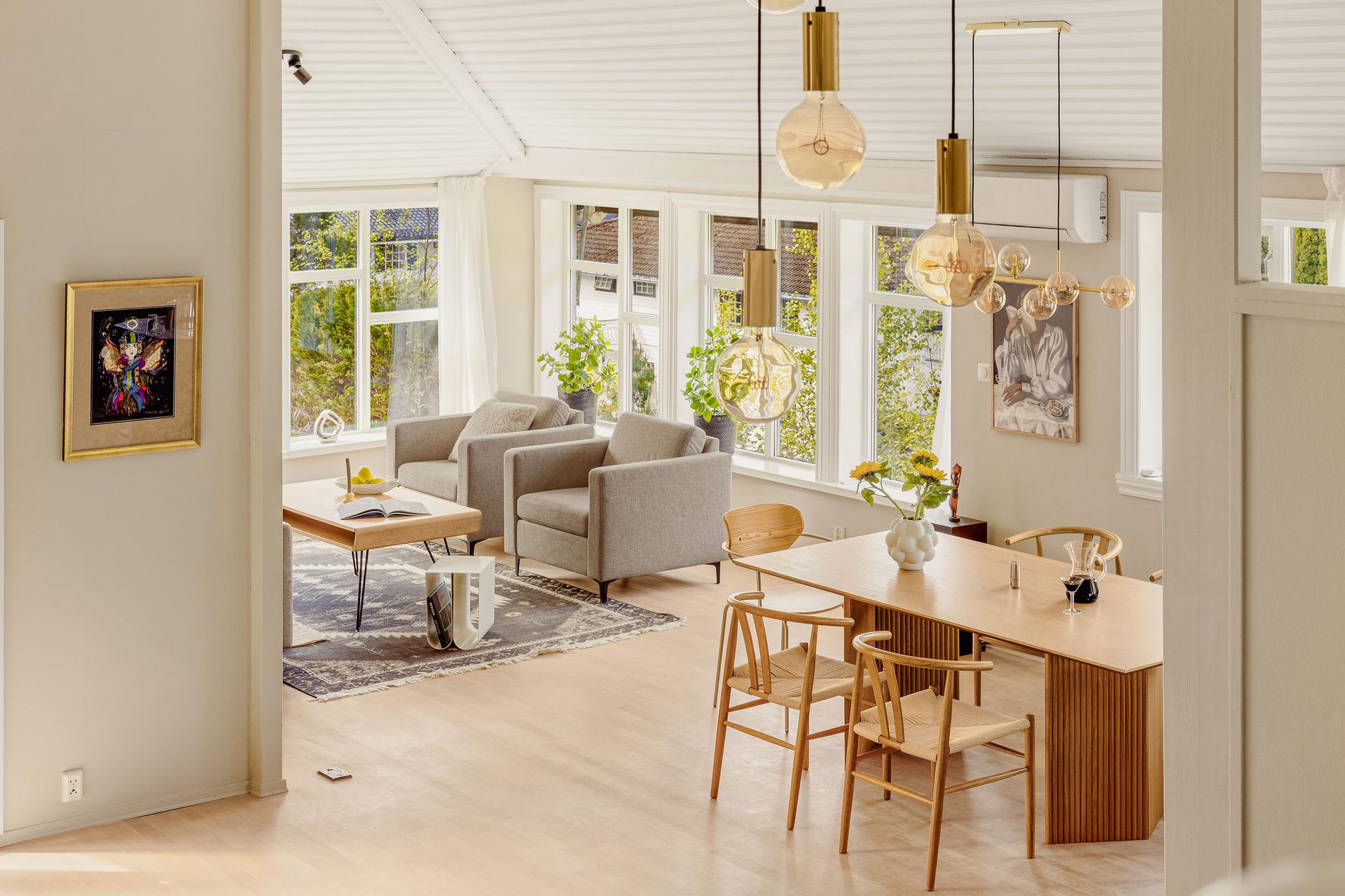 Boligen har balansert ventilasjon med varmegjenvinning fra 2021 som bidrar til et behagelig inneklima.