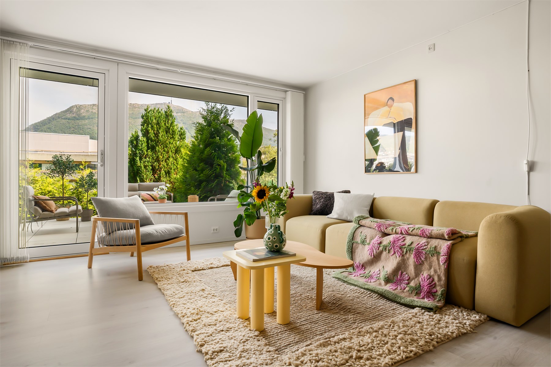 Leiligheten har 59 m² BRA-i og en god planløsning med romslige oppholdsarealer.