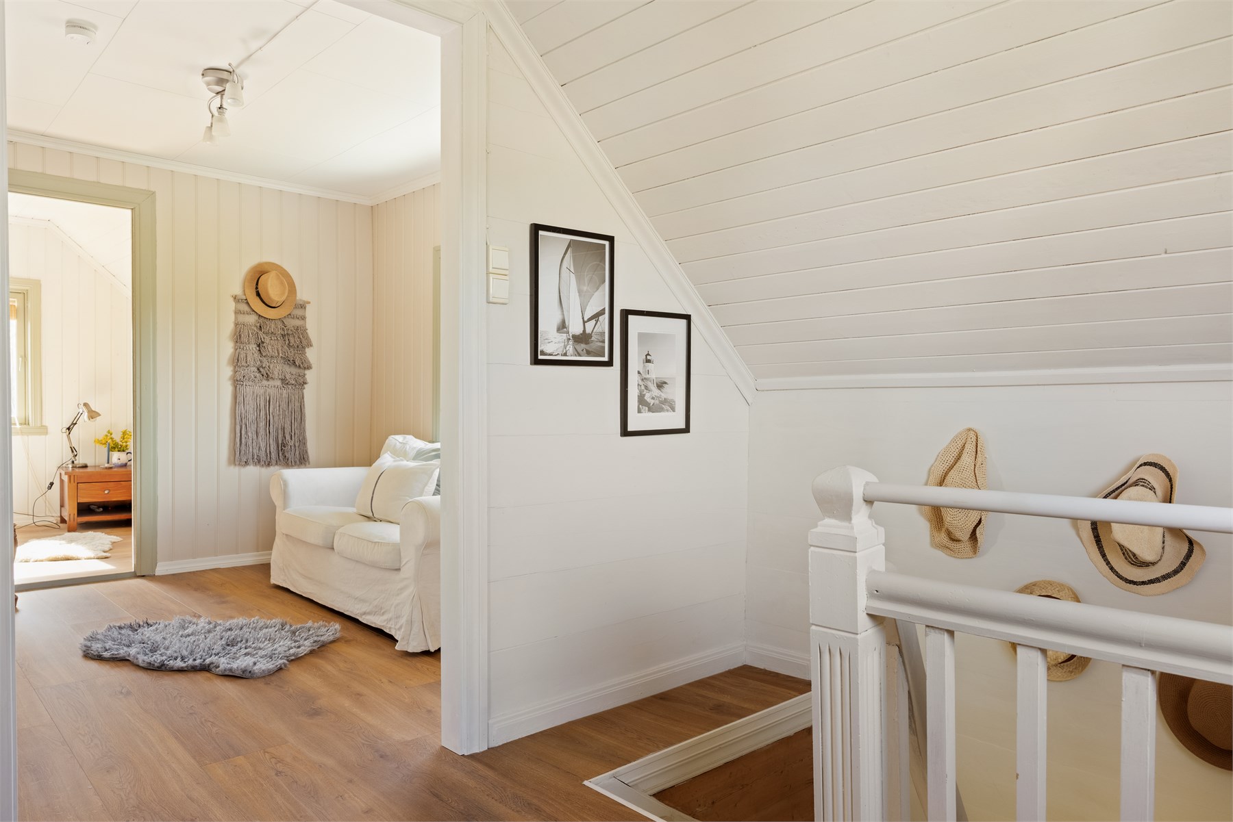 Fra kjeller til loft er dette et hus med plass til å leve. Totalt 148 m² BRA-i, i tillegg til 5 m² ekstern bod og 7 m² terrasse-/balkongareal.