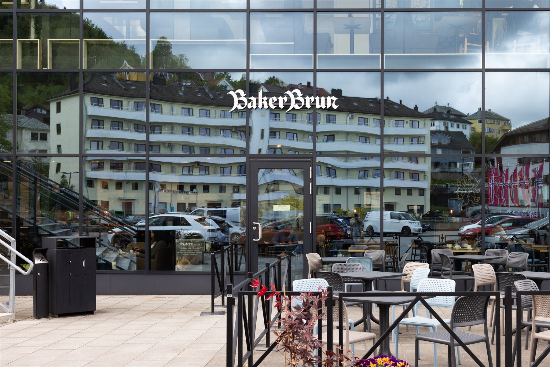 På Laksevåg Senter finner man blant annet Baker Brun, perfekt for en kaffe eller noe ferskt fra bakeriet.