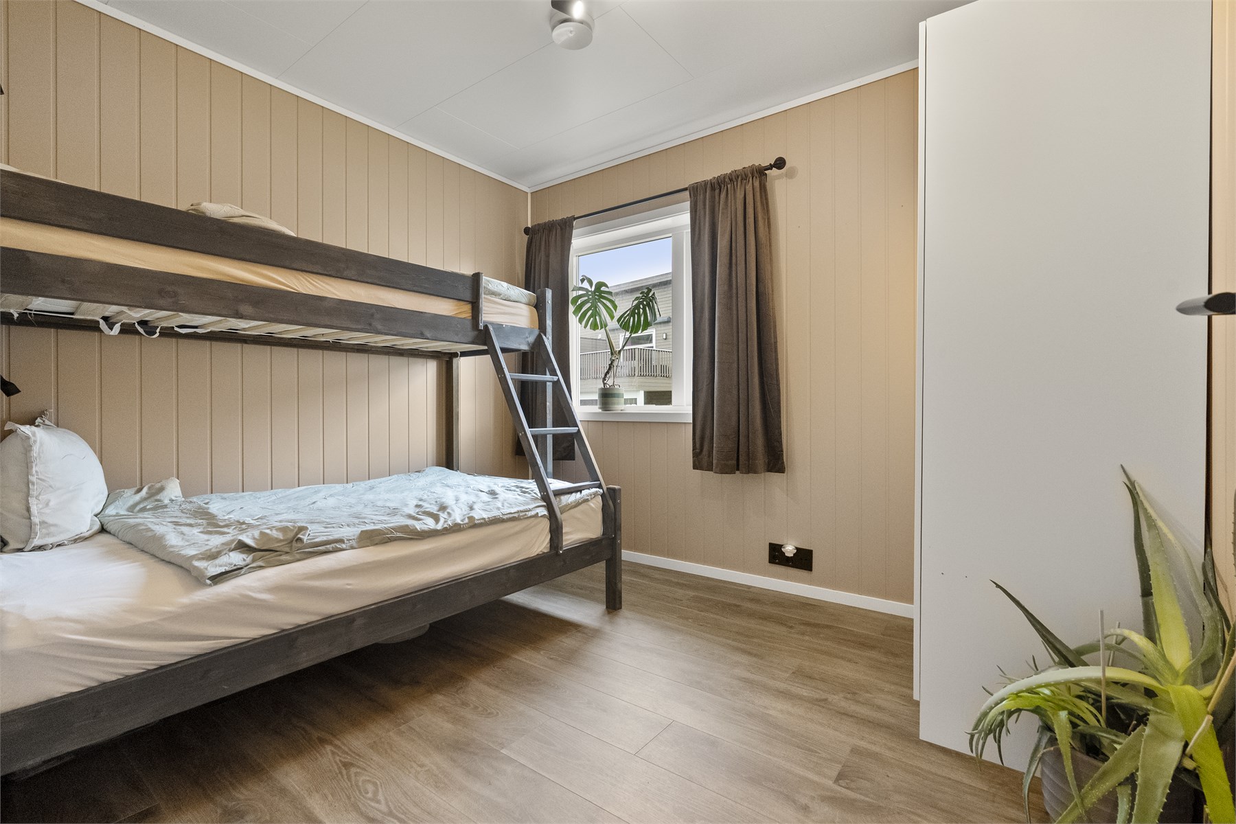 - Soverommet i 2.etg er på 9m2 - 