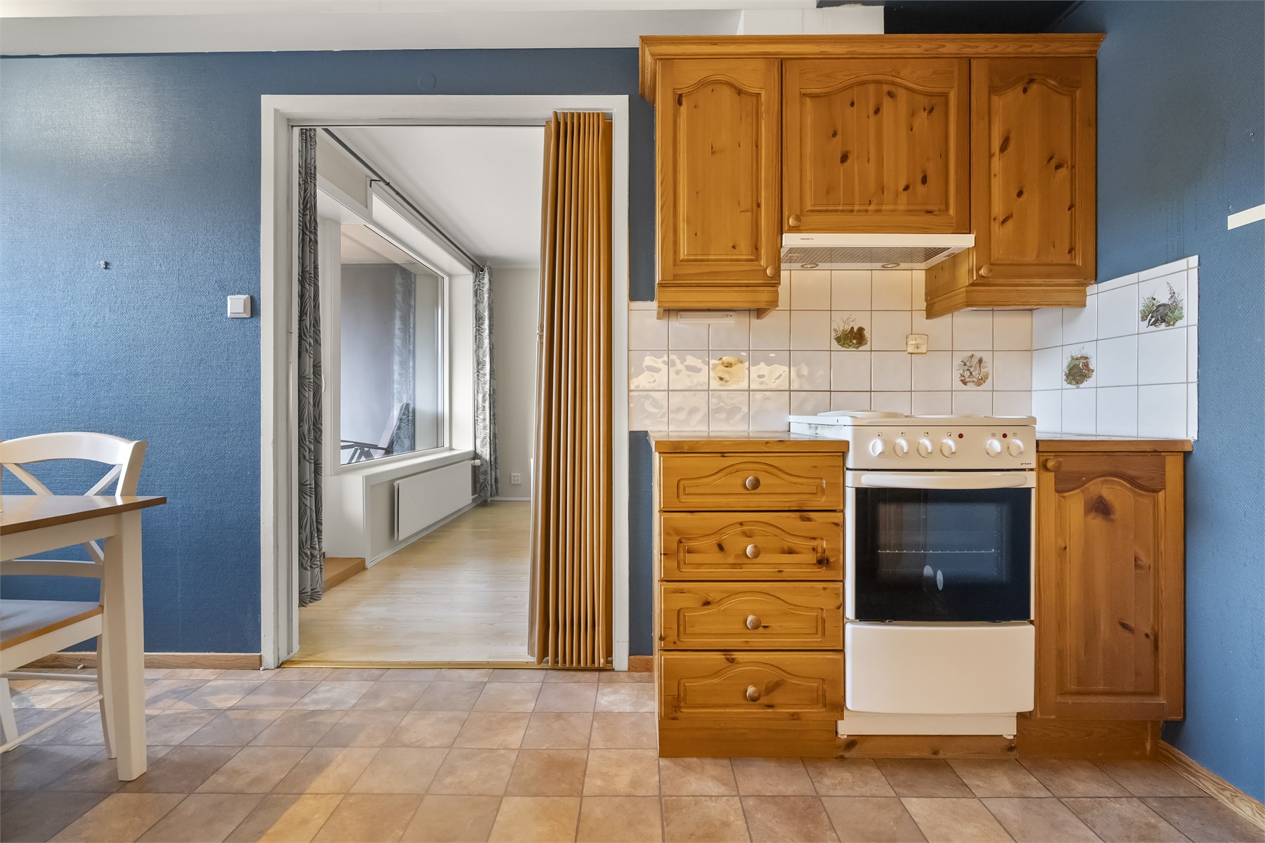 - Vinduene er av 2-lags glass fra 2013 - 