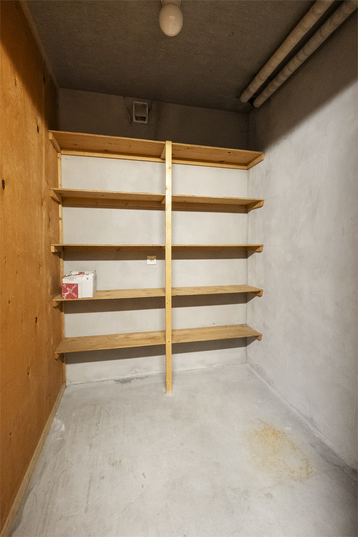 - Andelen disponerer også bod på 3m2 i fellesareal - 