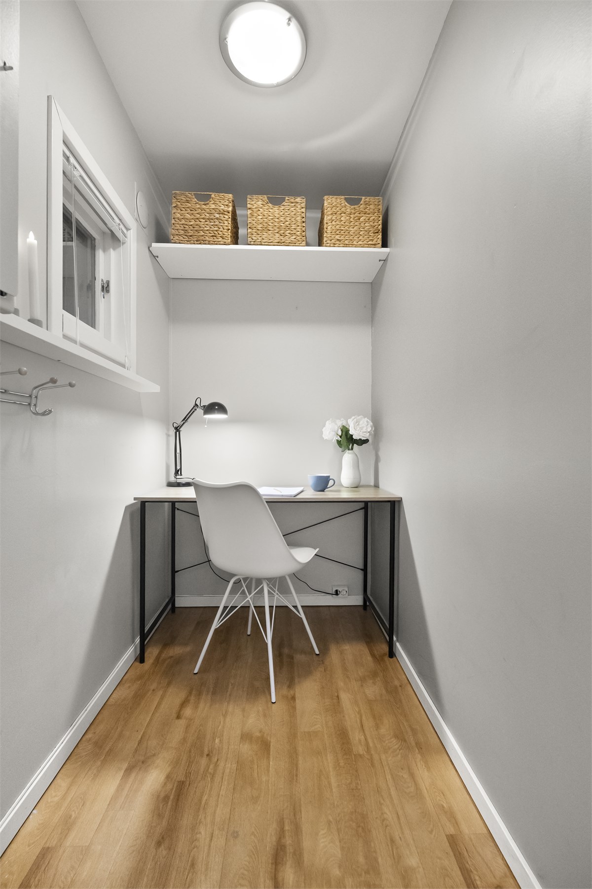 - Innvendig bod på ca 3m². Ved inngangsparti er det også adkomst til bod på 4m² -