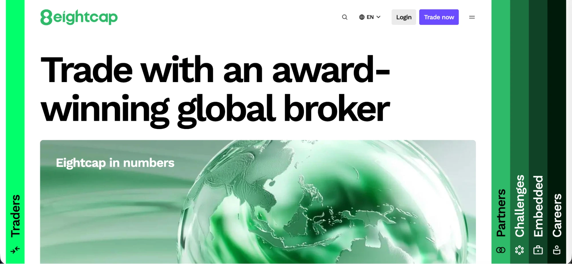 Eightcap landing page with the hero “Trade with an award-winning global broker”.