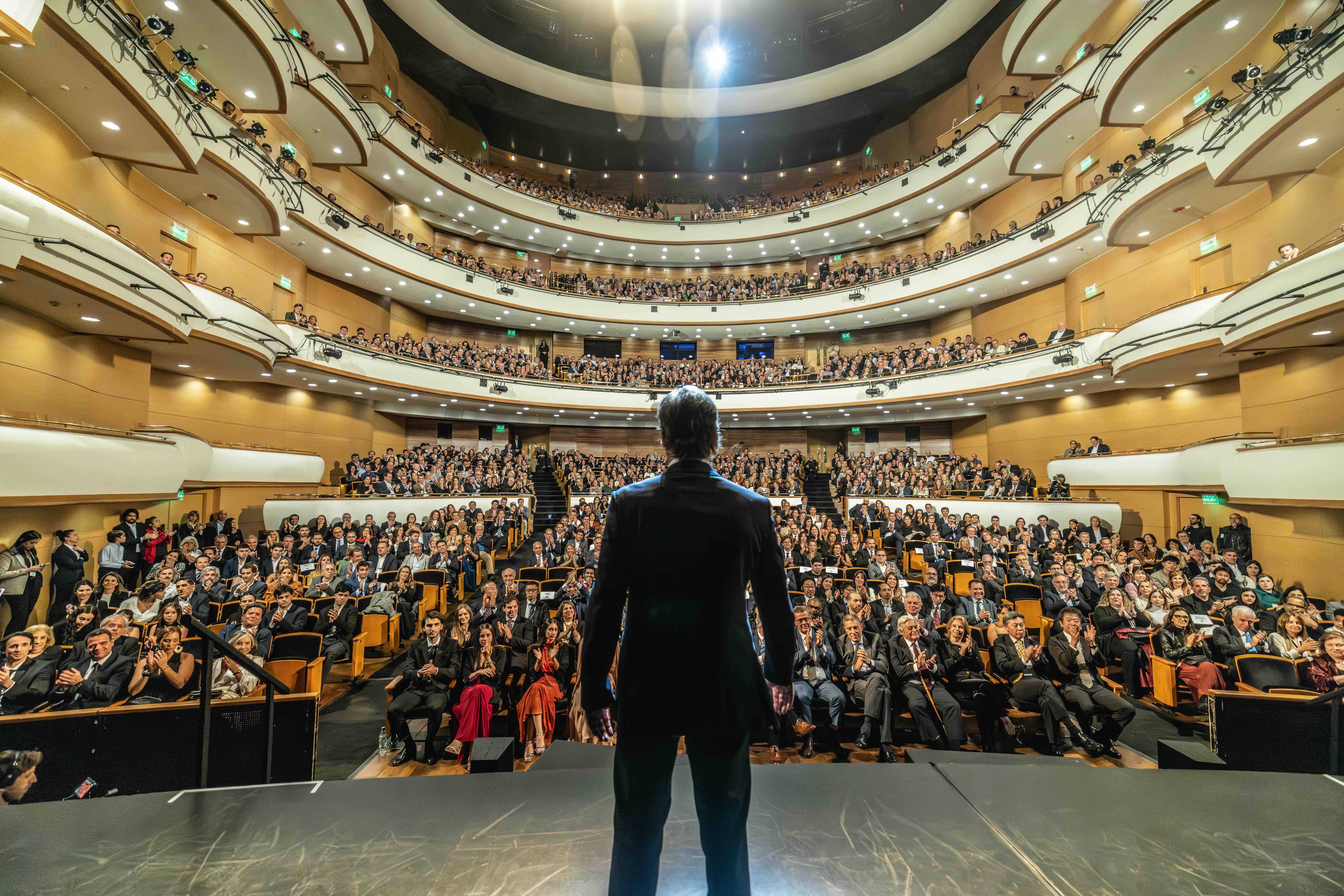 AYAX: 80 años de ideas que mueven al país (y al mundo)