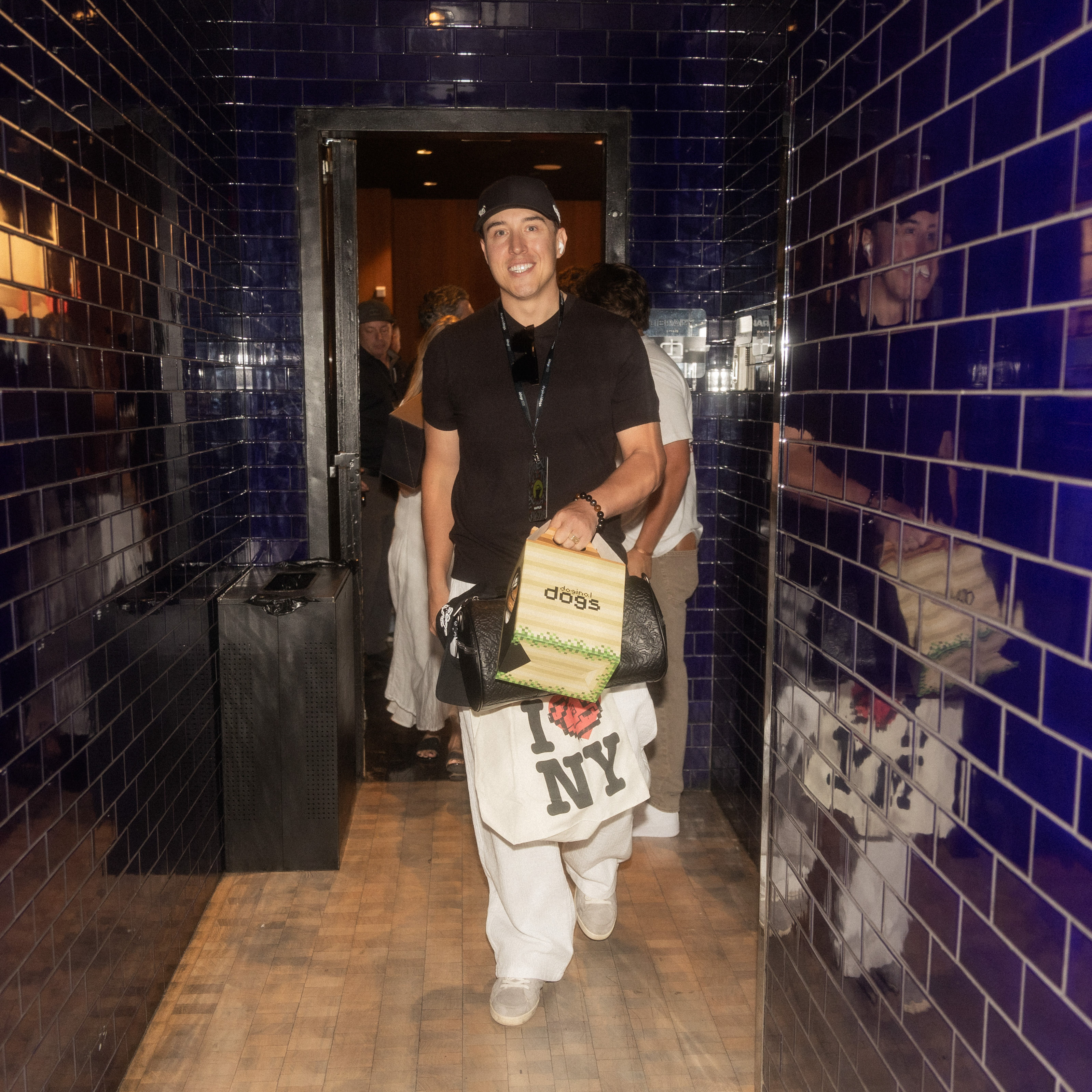 Highlight from DDNYC’s big NYC celebration as Doginal Dogs holders showed up in style, grabbed rare merch, shared laughter, and embraced the spirit of Doge, Dogecoin, and Doginals.