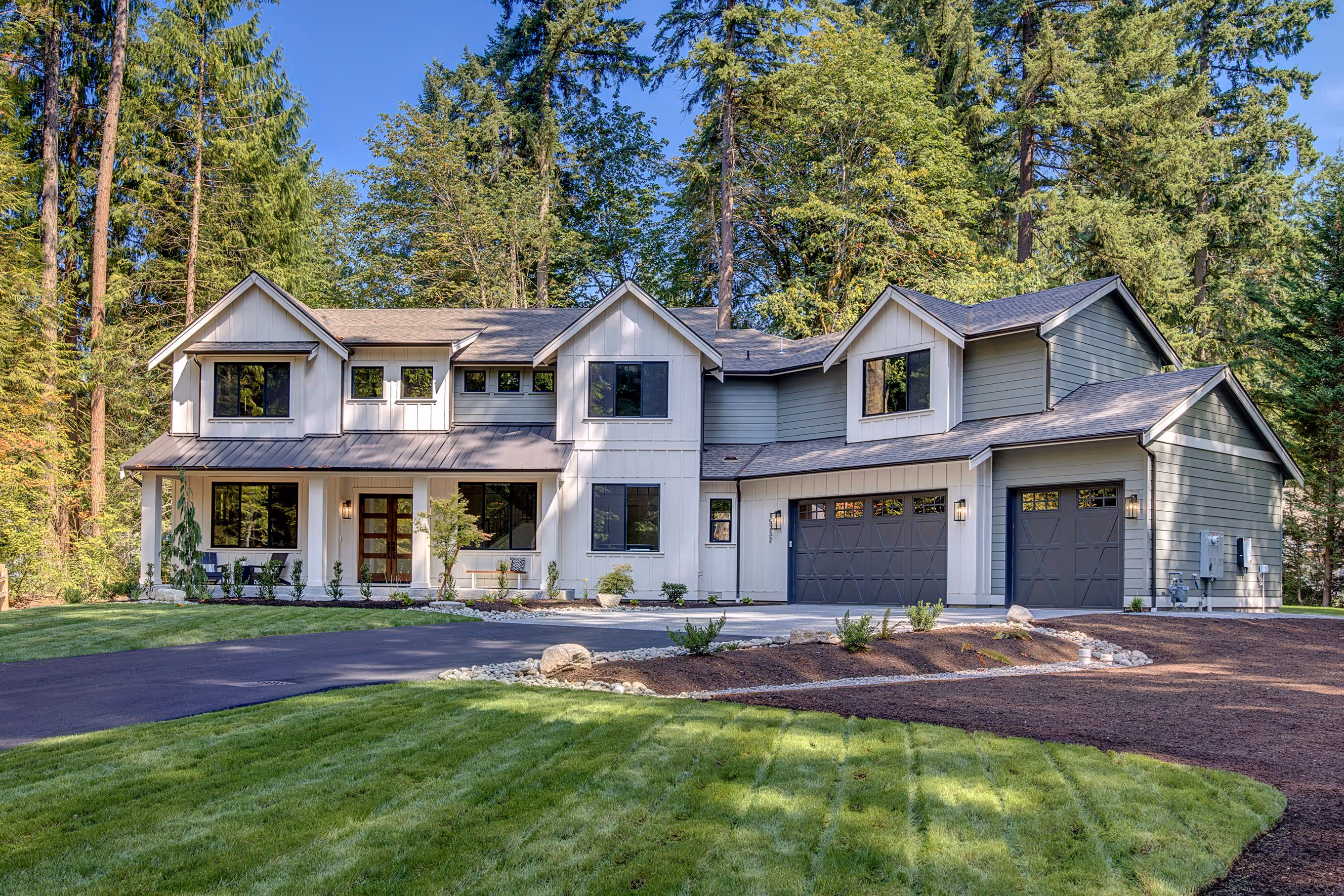 Modern Estate in Mill Creek