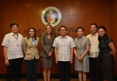 The co-founders, Wendy Kopp with Fr. Villarin, Atty. Hofilena, and Prof. Sunico