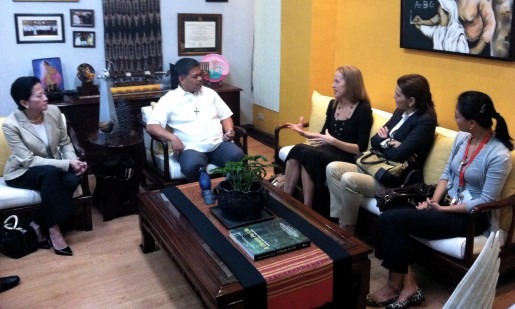 Wendy Kopp and our co-founders meet with DepEd Sec. Bro. Armin Luistro