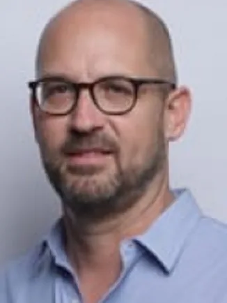 Dr. Ofer Fainaru