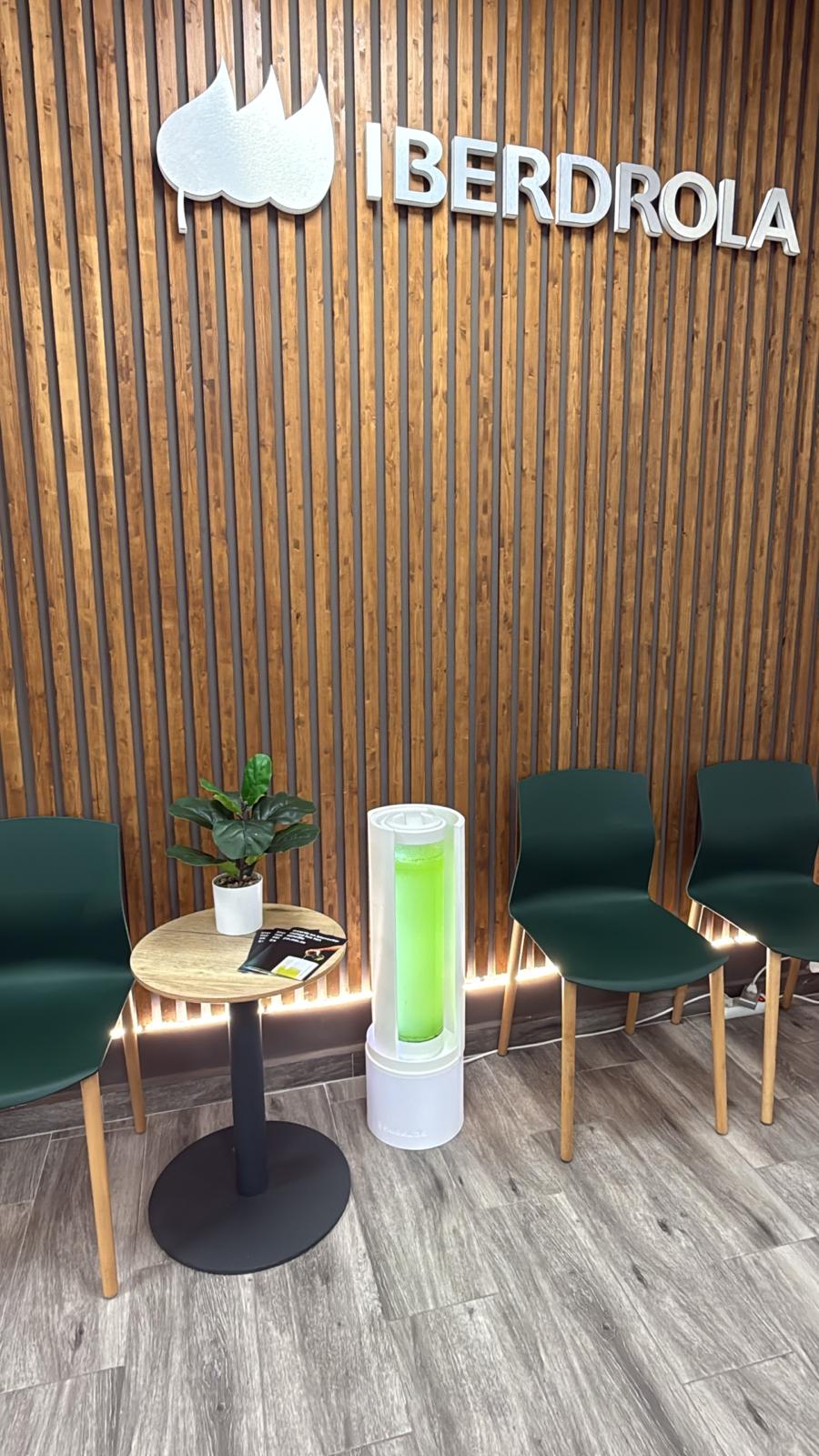 image of loading cargo