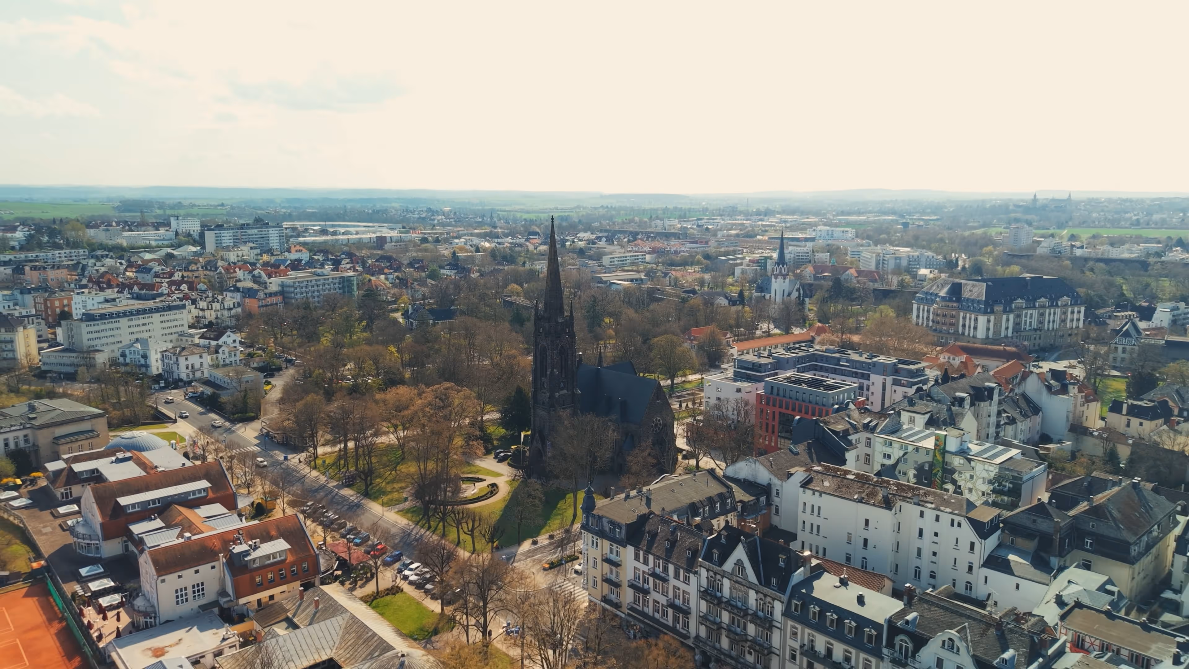 Physiotherapie FPT Bad Nauheim – Luftaufnahme der Stadt mit Praxisumfeld