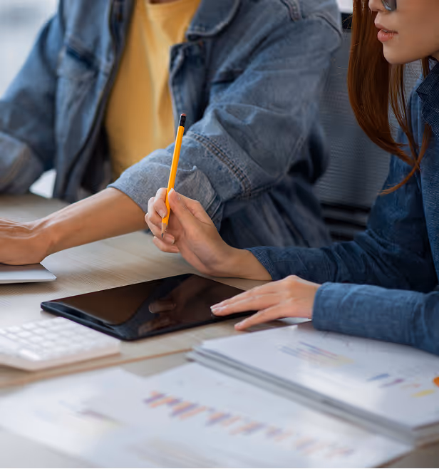 Ingenieurberatung am Planungstisch – Statik, GEG-Nachweis, Energieausweis und Unterstützung bei Förderanträgen