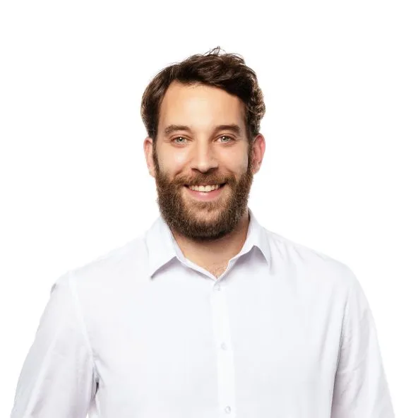 Porträt von Björn Hellmich, Mitarbeiter im Verkaufsteam.