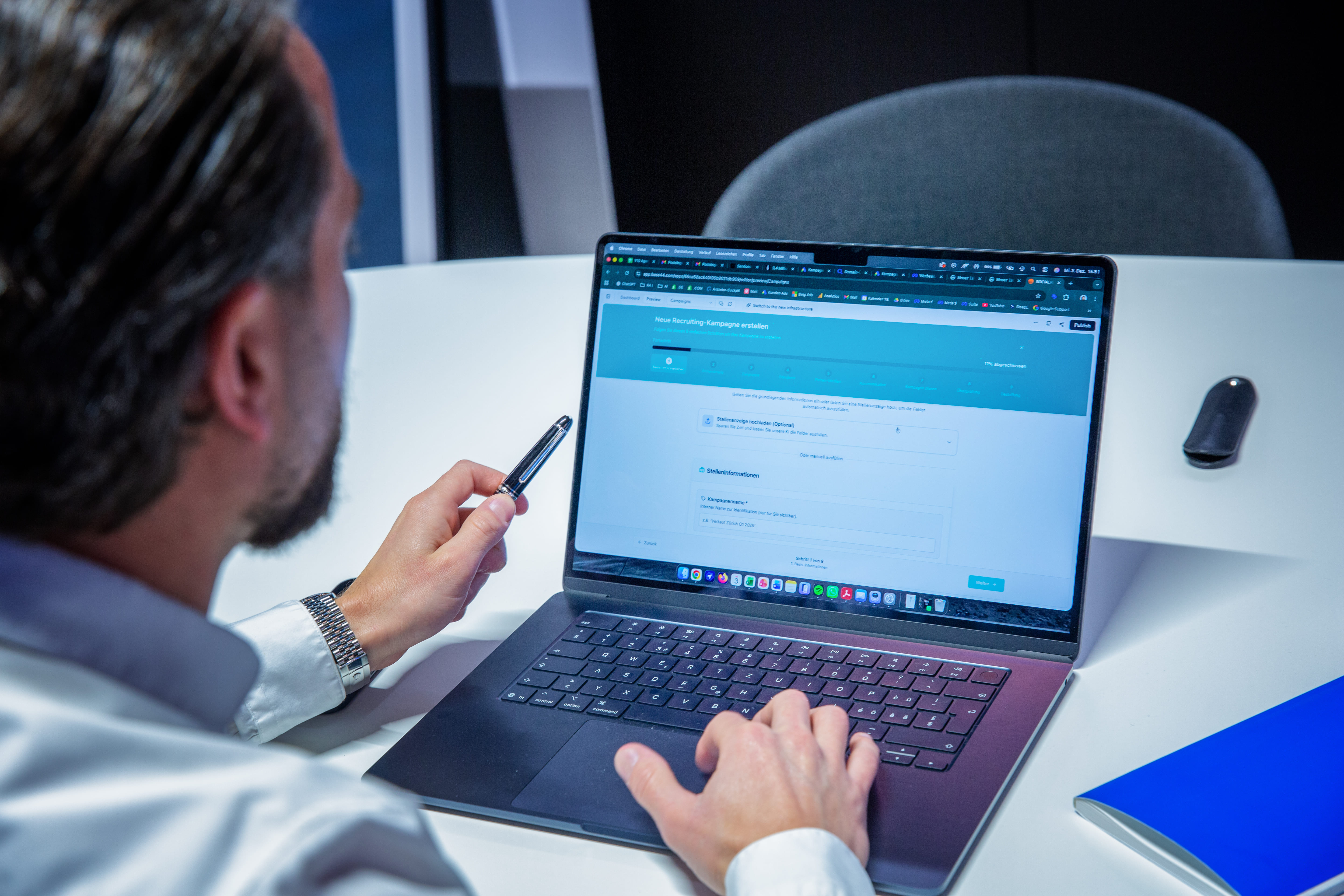 Moreno Carroccia präsentiert socialrec ein Social Recruiting Tool - Online Marketing Agentur Südostschweiz & Liechtenstein (Chur, Landquart, Sargans, Buchs, Rheintal, Vaduz)