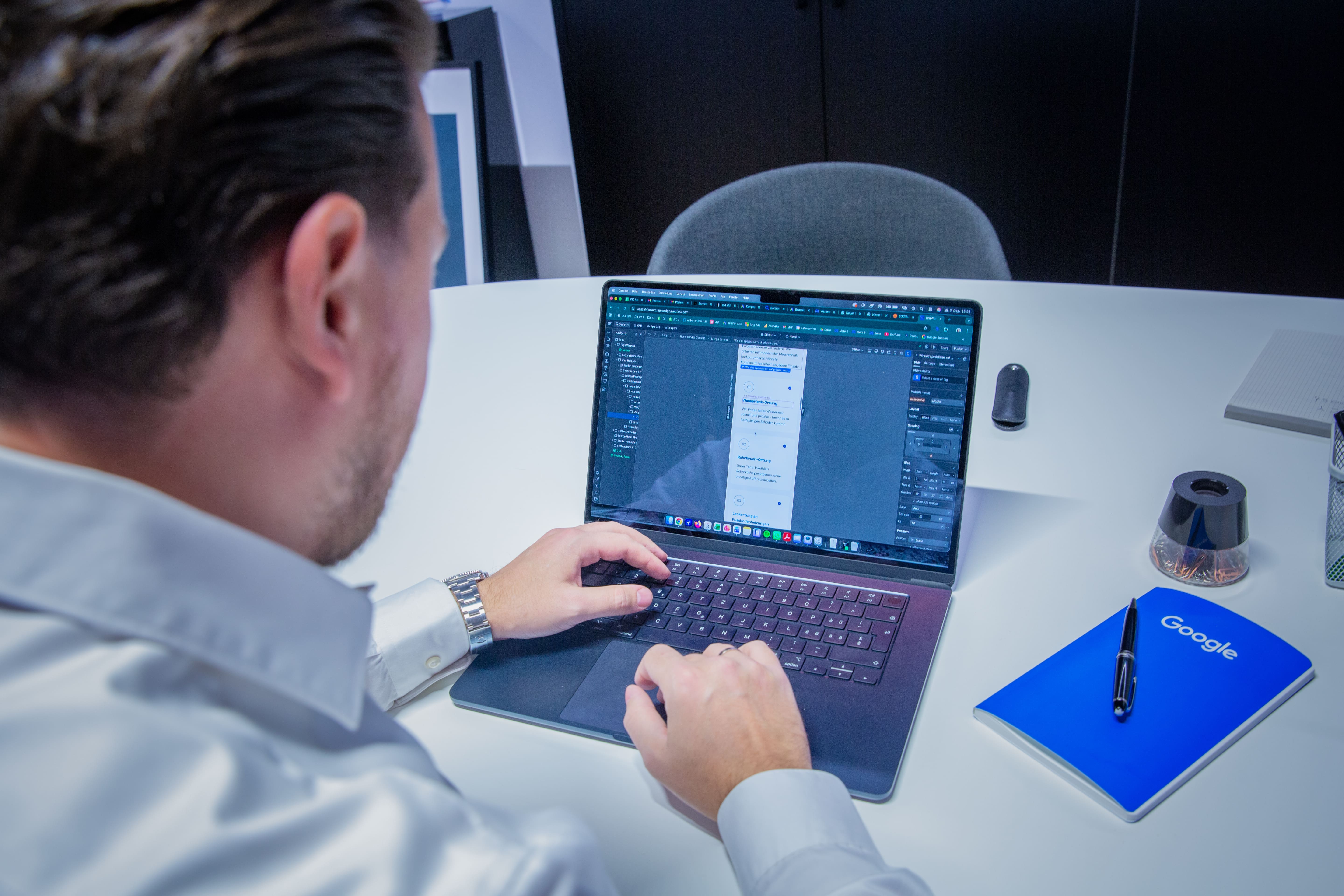 Flamur Sacipi am Website erstellen, Webagentur - Online Marketing Agentur Südostschweiz & Liechtenstein (Chur, Landquart, Sargans, Buchs, Rheintal, Vaduz)