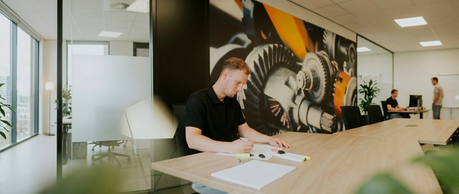 Engineering consultant van Lencon aan het werk