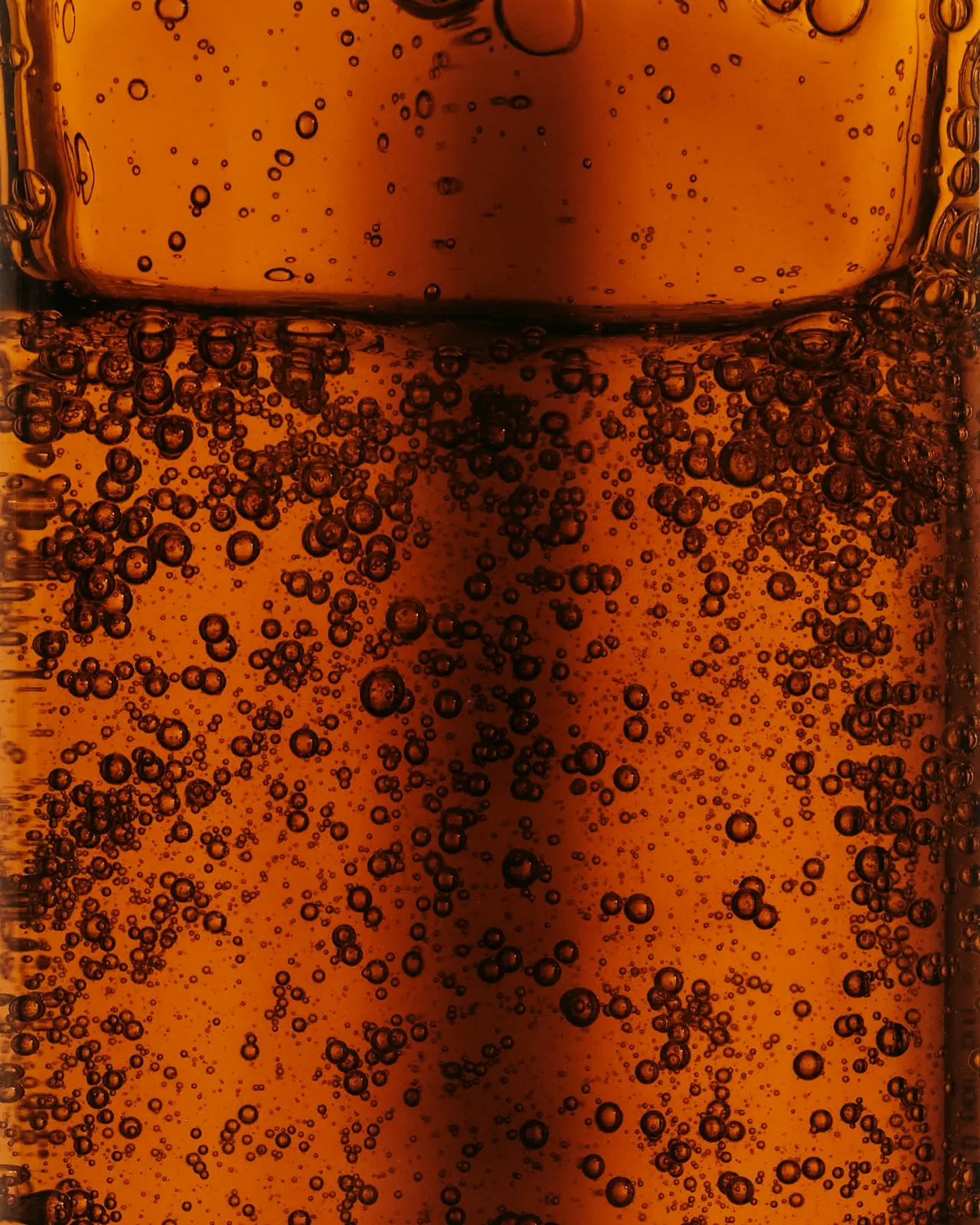 Nærbilde av drikke med bobler