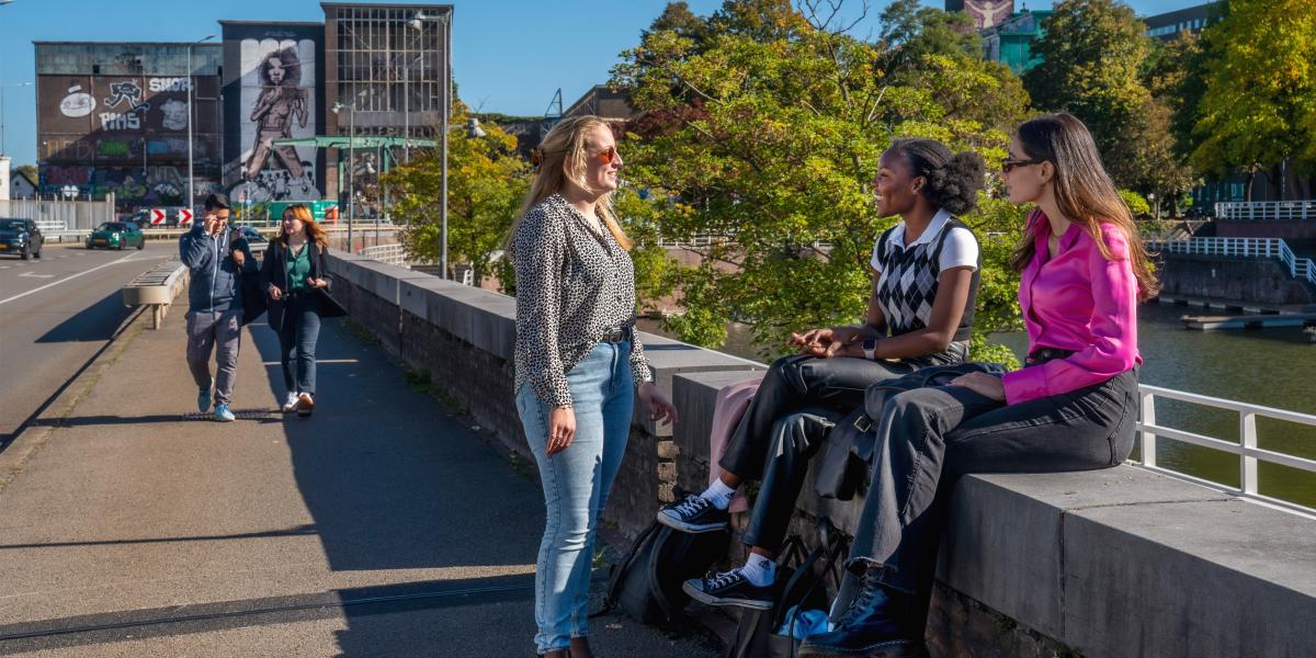 Housing and student life - - Maastricht University